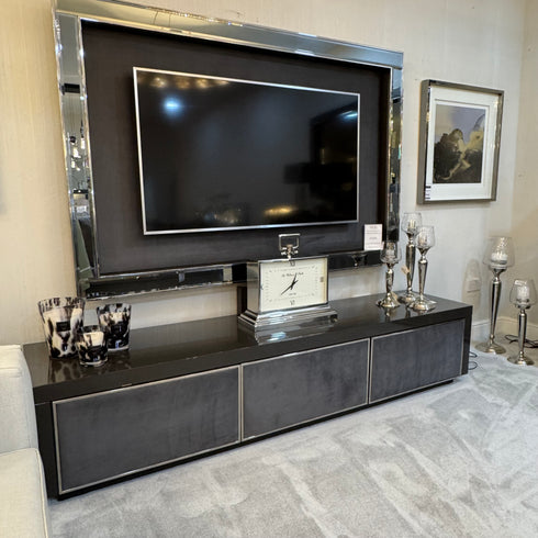 Bentley Plasma & Sideboard Media Unit