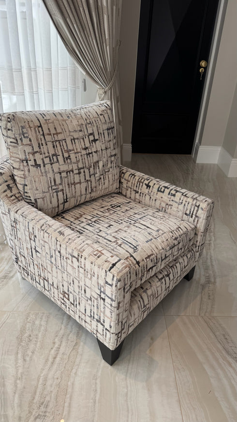 Manhattan Pearl Companion Chair