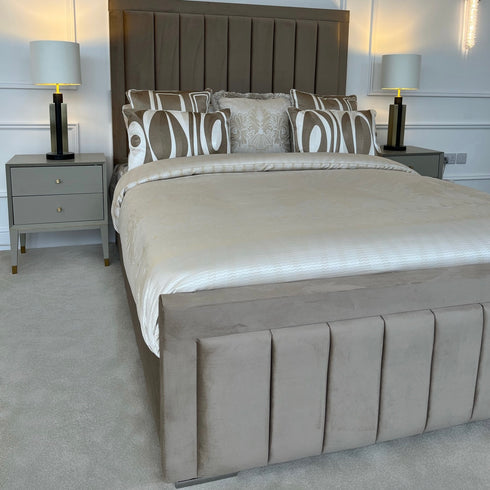 Dakota Bed