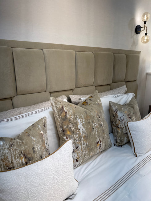 Grande Capri Bed Latte