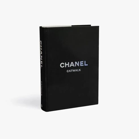 Chanel Catwalk: The Complete Collections Book