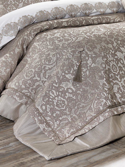 PRE-ORDER Stassie Grey Bedspread