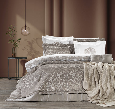 PRE-ORDER Stassie Grey Bedspread