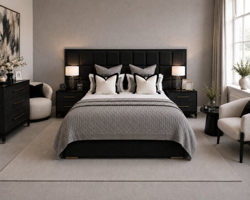 Grande Capri Plush Black Bed