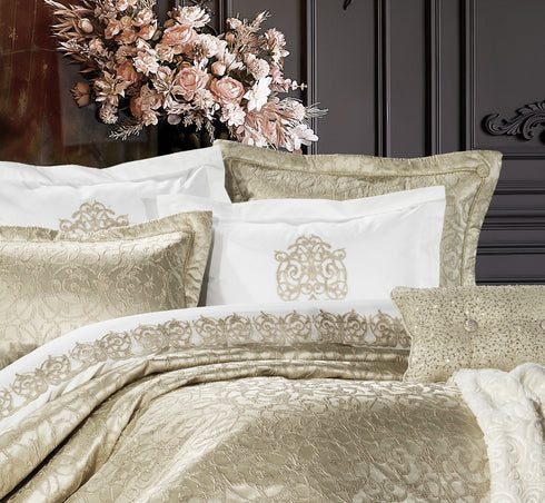 Darcie Cream Bedspread 3 Piece Set