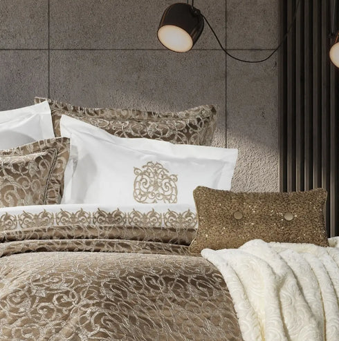 PRE-ORDER Darcie Cream Bedspread