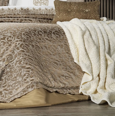 PRE-ORDER Darcie Cream Bedspread