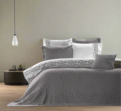 Ariah Grey Bedspread Set