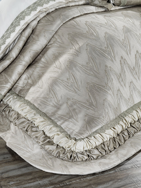 Dolly Grey Bedspread 4 Piece Set